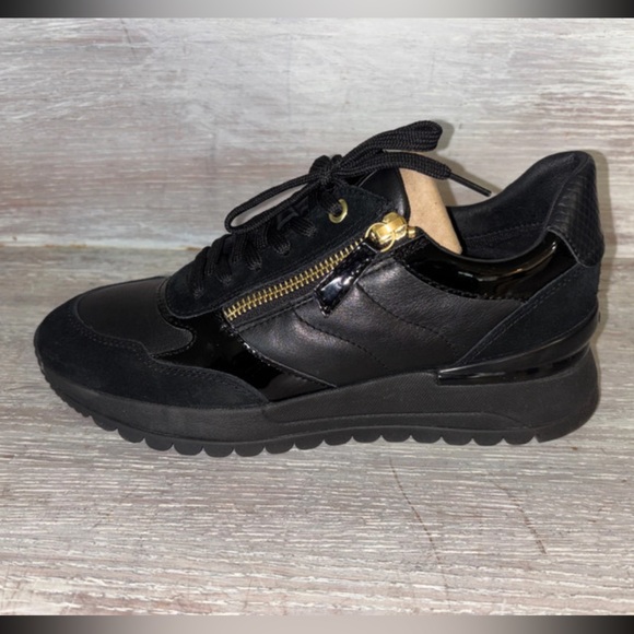 Geox Respira Black Lace-Up Sneakers with Gold Side Zippers - Picture 3 of 5